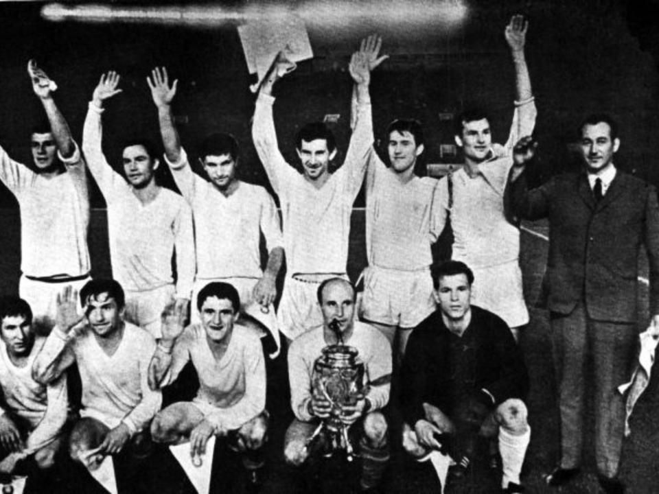 Moszkvában írt sikertörténetet a Karpati Lvov: a másodosztályú csapat Juszt Ernő edző (jobbra) vezetésével 1969-ben megnyerte a Szovjet Kupa-döntőt