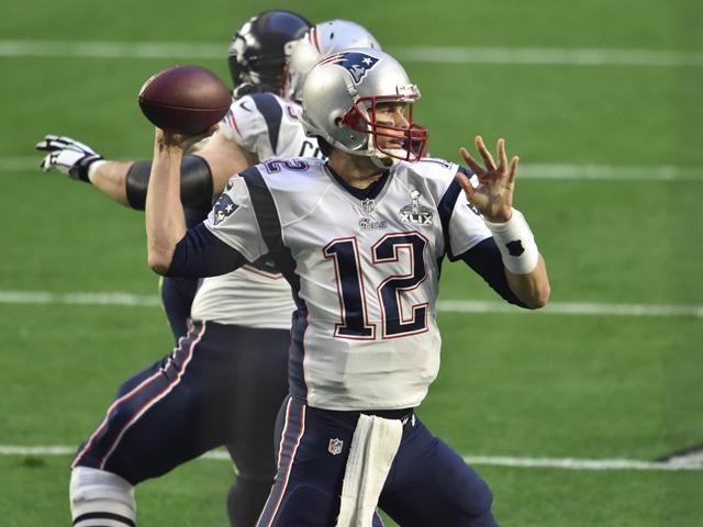 Brady rövid passzokkal „melegített” (Fotó: Reuters)