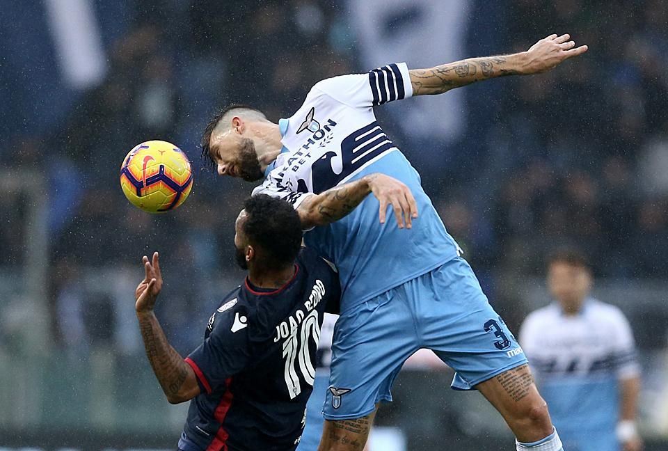 Francesco Acerbi (33) a Lazio védelmének oszlopa (Fotó: AFP)