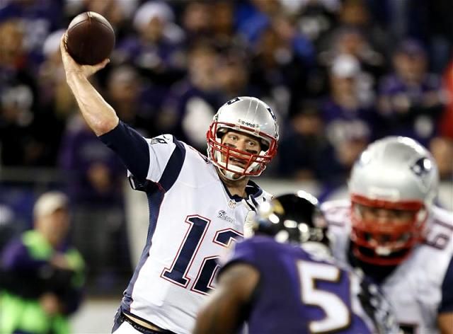 Tom Brady nem hozott űrszámokat, de vigyázott a labdára, és sima sikerre vezette a New Englandet (Fotó: Action Images)