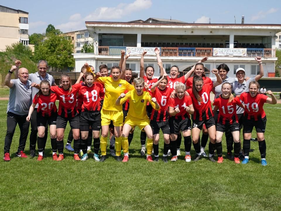 A bajnokcsapat (Fotó: fkcsikszereda.ro)