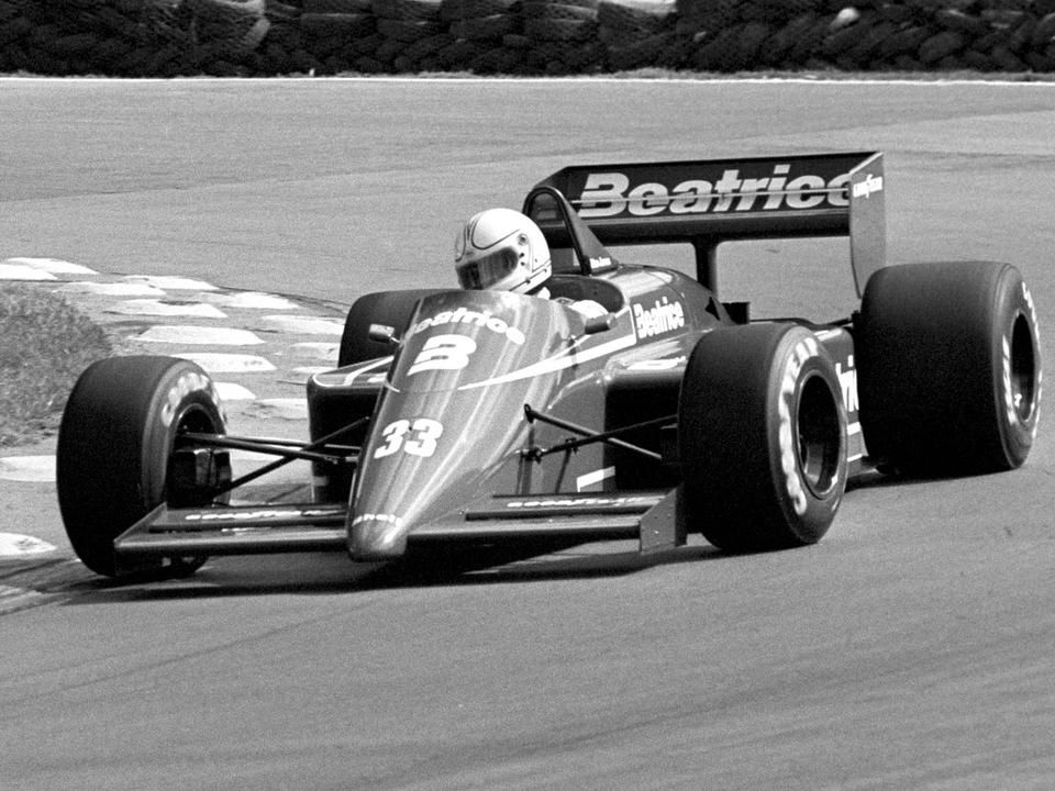 Alan Jones, 1980 bajnoka csak szenvedett a Team Haas autójában 1985-ben (Fotó: Getty Images)