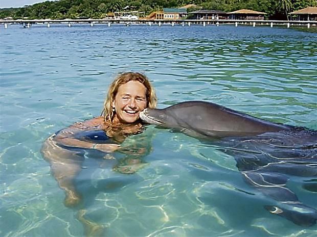 Itt egy delfi nnel mosolyog össze, de veszprémiként neki a magyar tenger az igazi