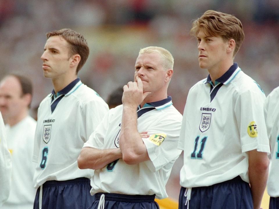 Gareth Southgate (balra), Paul Gascoigne és Darren Anderton – a maguk szórakoztatására játszottak (Fotó: Getty Images)