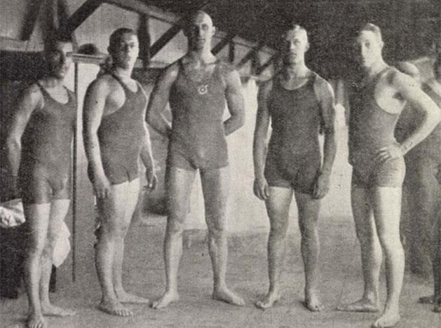 Az MTK úszócsapata 1908-ban: Munk József, Zachár Imre, Halmay Zoltán, Hornig Gyula, Hajós Henrik