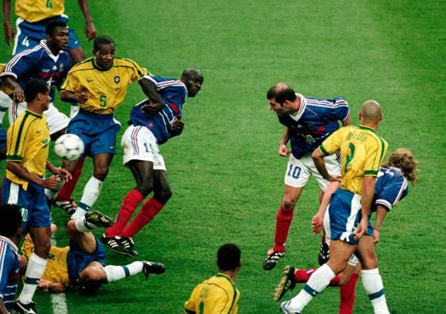 Megnyerte a világbajnokságot Franciaországnak 1998-ban, a brazilok elleni döntőben két gólt szerzett (Fotó: Getty Images)