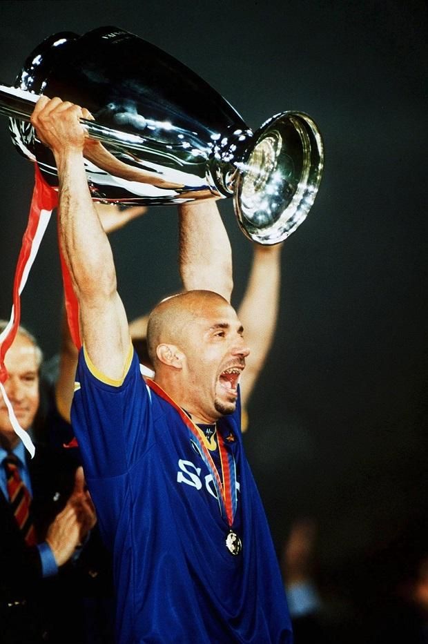 1996: BL-siker a Juventus kapitányaként