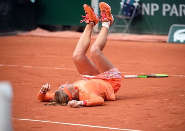 Kiki Bertens 3 óra 10 perces küzdelemben, meccslabdát hárítva jutott tovább… (Fotó: Twitter/Roland Garros)