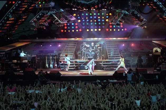 1986 – Freddie Mercury és a Queen a Népstadionban