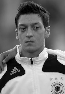 Özil