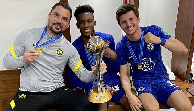 Dressing room picture of the proud Club World Cup winners (from left): Zsolt Lőw, Callum Hudson-Odoi and Mason Mount