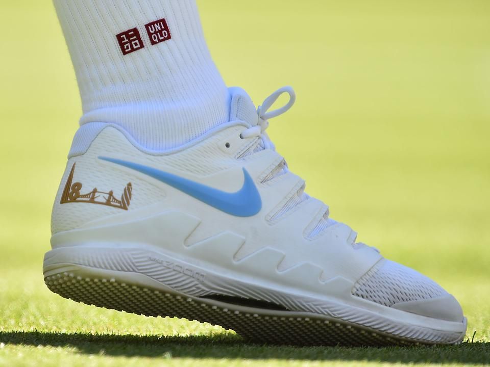 A cipő még Nike, a zokni már Uniqlo (Fotó: AFP)