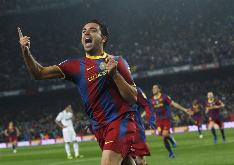 Xavi kezdte meg a 2010. novemberi 5–0-s kiütésnél a Barcelona góltermelését  (Fotó: Action Images)