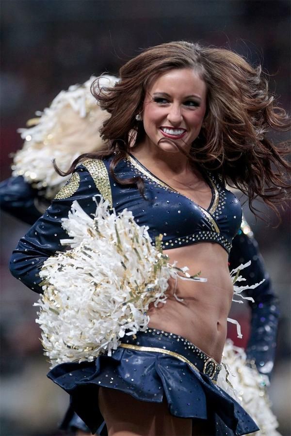 A St. Louis Rams lányai (Forrás: stlouisrams.com/cheerleaders/index.html)