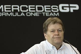 Norbert Haug 1990 óta dolgozott a Mercedesnél (Fotó: Reuters)