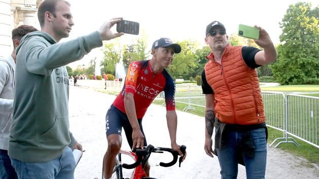 Egan Bernal nem véletlen kap ekkora figyelmet: a kolumbiai sztárbringás számít a Tour de Hongrie favoritjának (Fotó: Földi Imre)