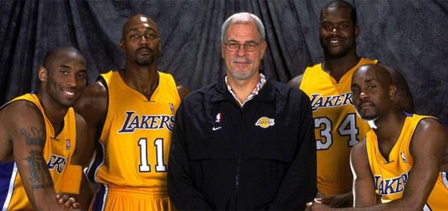 Az utolsó esély: Kobe Bryant, Karl Malone, Phil Jackson, Shaq O'Neal, Gary Payton (Fotó: Lakers)