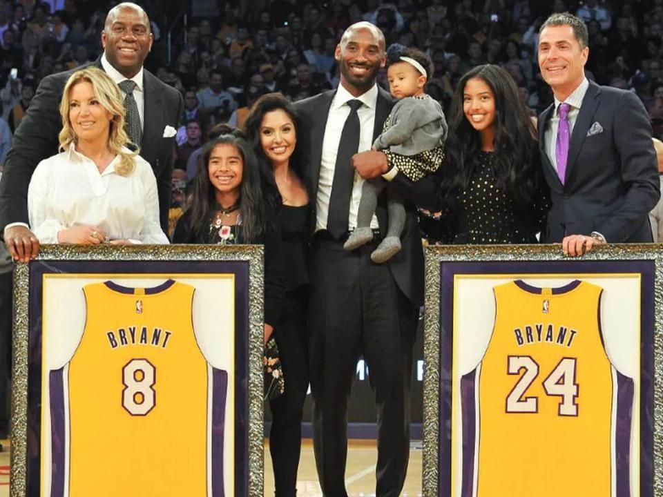 A 8-as és a 24-es számot is visszavonultatta a Los Angeles Lakers (Fotó: AFP)