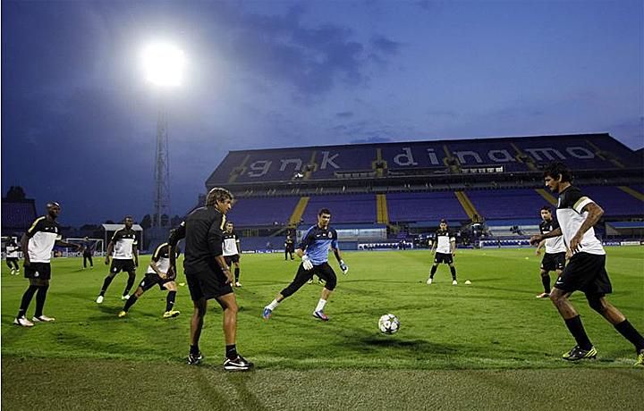 A Porto ellen nem csak az edzésen volt ilyen a hangulat (Fotó: Action Images)