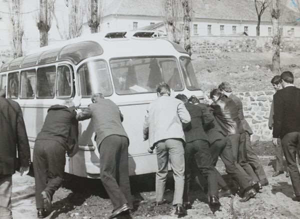 José Mourinho bunkerfutballja sehol sem volt még, amikor a magyar futballisták már betolták a buszt