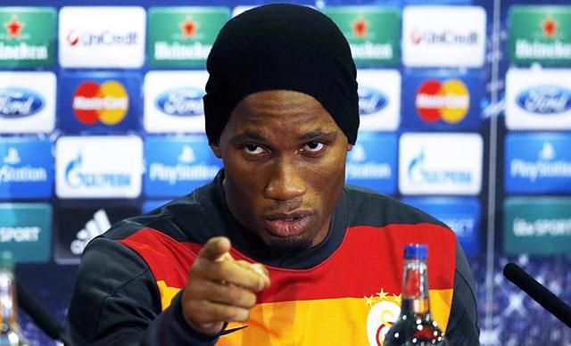 Didier Drogba, a Galata támadója elszántan készül volt csapata ellen (Fotó: Reuters)