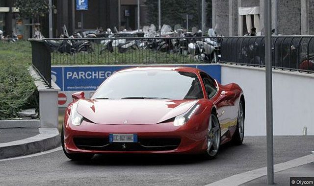 Balotelli új verdája: egy Ferrari 458 Spider (Fotó: Olycom / Corriere dello Sport)