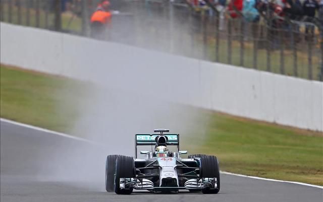 Lewis Hamilton hétvégéje esélyes volt a pole-ra, de a végén nem fejezte be a mért körét
