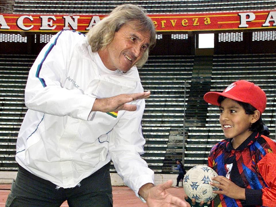 A játékos kedvű Hugo Gatti 2004-ben (Fotó: AFP)