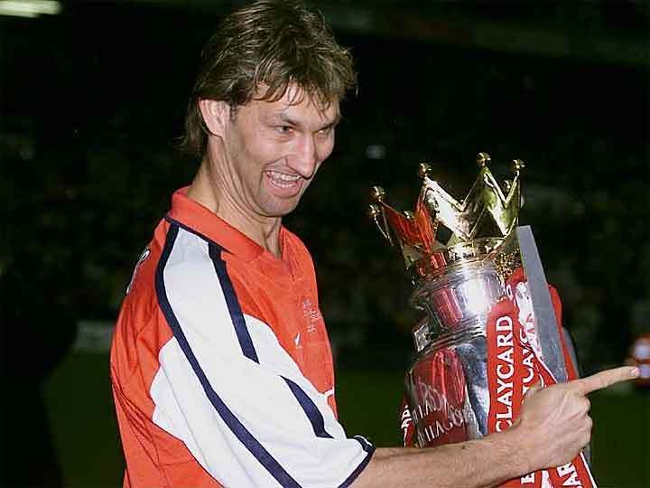 „There is only one Tony Adams!” A nagyszerű ember búcsúmérkőzése 2002-ben (Fotó: Action Images)