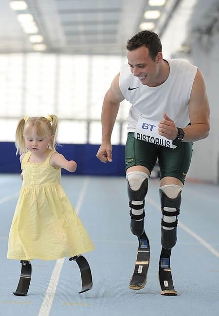 Oscar Pistorius és Ellie Challis (Fotók: Mail Online / Andy Hooper)