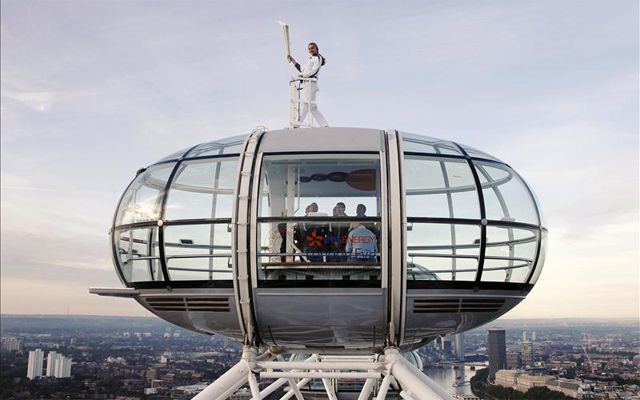 Amelia Hempleman-Adams a London Eye egyik kapszulájáról nézett körbe (Fotók: Action Images)