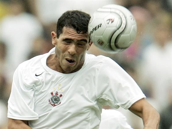 Carlos Tévez 2005-ben dél-amerikai rekordot jelentő 22 millió dollárért igazolt a Corinthiansba (Forrás: sports.xin.msn.com)