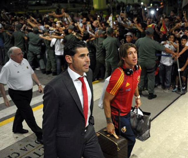 Sergio Ramos is erősen koncentrált a bejáratra (Fotó: Marca.com)