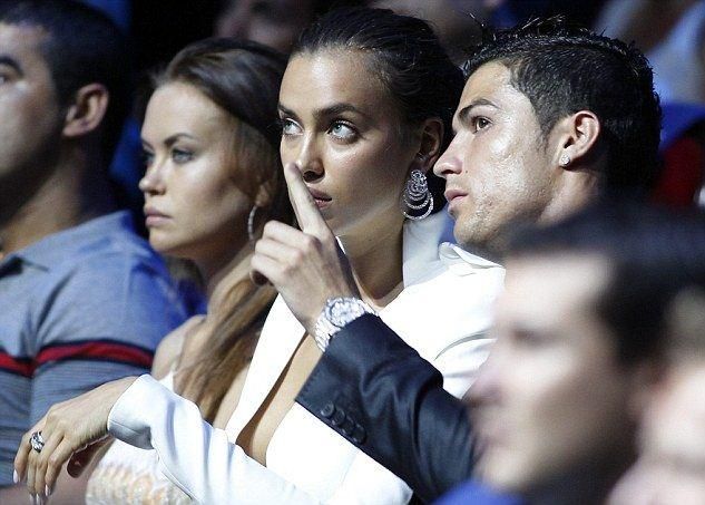 Ronaldo segített kiigazodni Irinának a BL-sorsolás menetén (Forrás: Daily Mail)