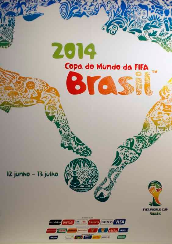 A 2014-es labdarúgó világbajnokság hivatalos plakátja (Fotó: Reuters)