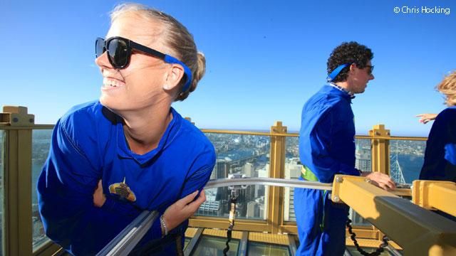 Caroline Wozniacki és Rory McIlroy a Sydney Tower Eye kilátóján (Fotók: wtatennis.com)