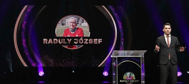 A 94 esztendős legendát, Raduly Józsefet méltatták az M4 Sport – Év Sportolója gálán a Nemzeti Színházban (Fotó: Árvai Károly)