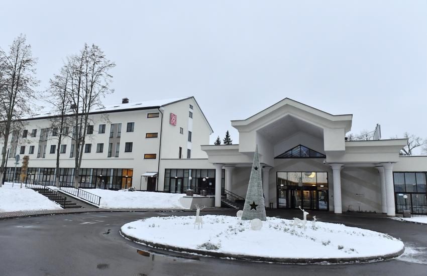 A Hilton Garden Inn Moscow New Riga Moszkvától hatvan kilométerre északnyugatra található