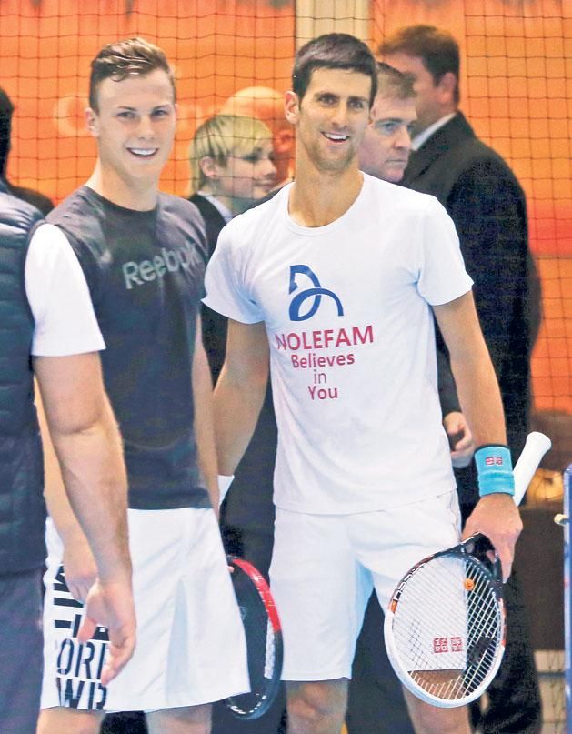 Fucsovics  Márton (balra) és Novak Djokovics tétmeccsen még nem találkozott, de a  magyar volt már edzőpartnere a világsztárnak (Fotó: MTSZ/Zádor Péter)