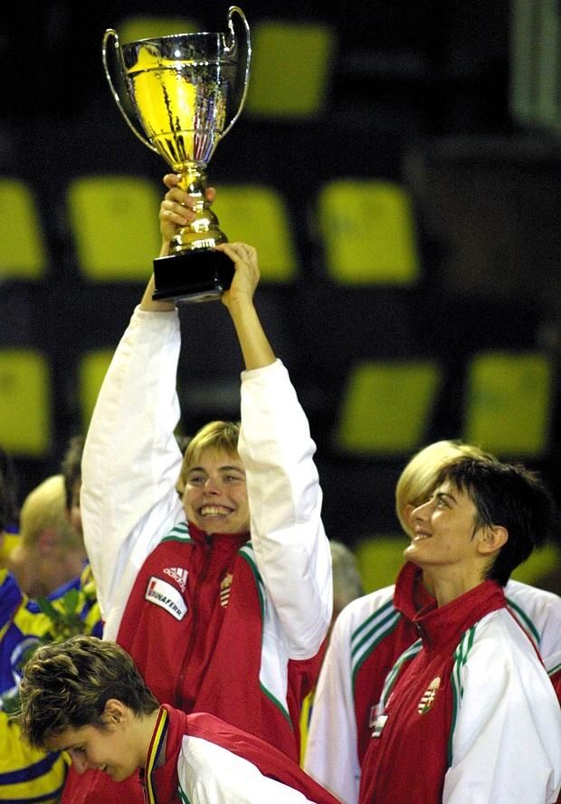 2000: Év végén azonban vigasztalódott az együttes a bukaresti Európa-bajnokságon (Fotó: MTI)