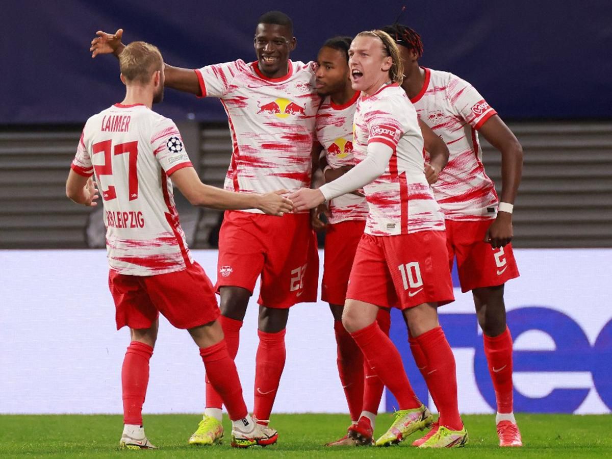 Nkunku gólját ünnepli a Leipzig (Fotó: AFP)
