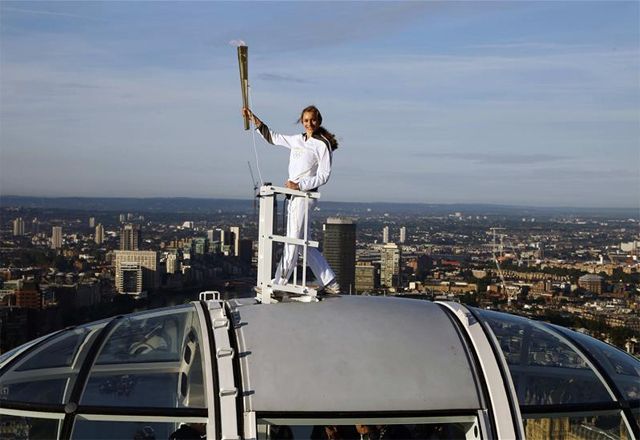 Amelia Hempleman-Adams a London Eye egyik kapszulájáról nézett körbe (Fotók: Action Images)