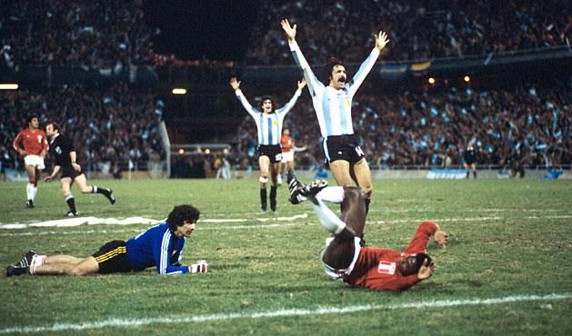 Argentin gólöröm Peru ellen (Fotó: Getty Images)