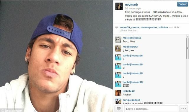 Neymar sapkát hord – 198 ezer lájk (Fotó: dailymail.co.uk)