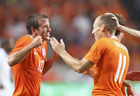 Robben (jobbra) távozott, Van der Vaart talán maradhat Madridban (fotó: Action Images - archív)