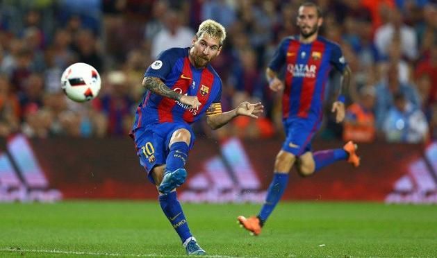 Messi és a bajnoki címvédő Barcelona a spanyol Szuperkupa elhódításával hangolt a szezonra (Fotó: AFP)