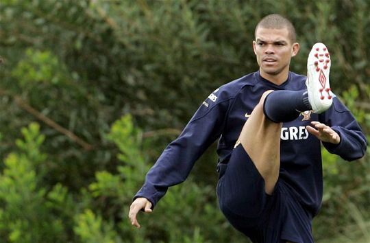 Pepe műtétje a specialista szerint kitűnően sikerült (Fotó: Action Images)