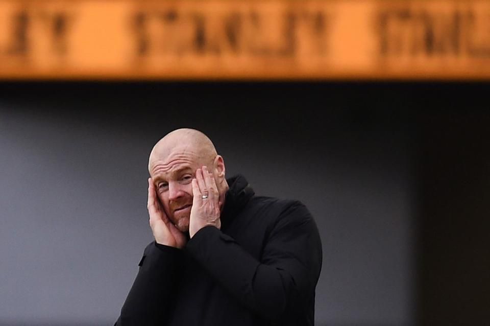 Sean Dyche állásába került a Burnley gyenge szereplése – a kilenc és fél év után menesztett menedzser távozása óta azonban kikecmergett a kiesőzónából a csapat (Fotó: AFP)