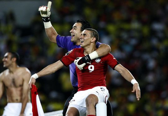 Érthető az egyiptomiak öröme: a hajrában harcolták ki a győzelmet (Fotó: Reuters)