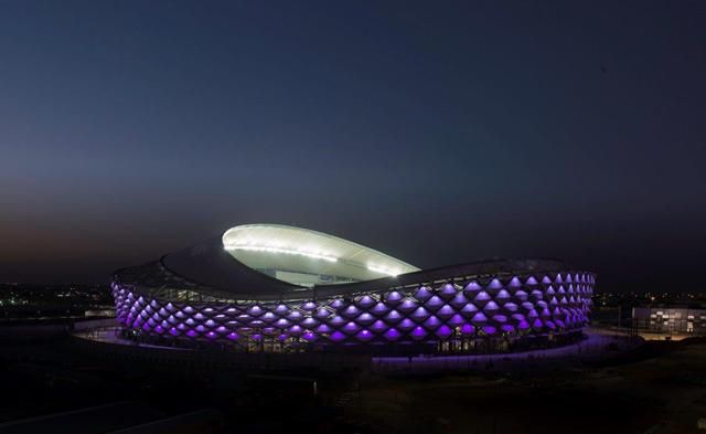 A szakmai zsűri kedvence, a Hazza bin Zajed Stadion (Fotó: StadiumDB)